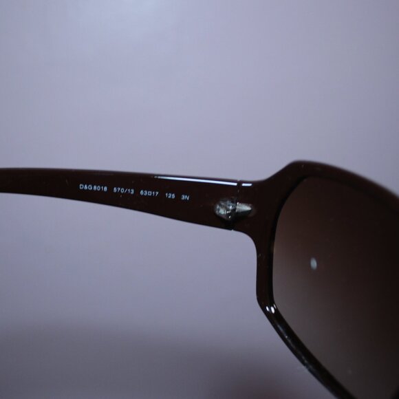 D&G 8018 Oversized Rectangle Tortoise Acetate Sunglasses EXC main image 4